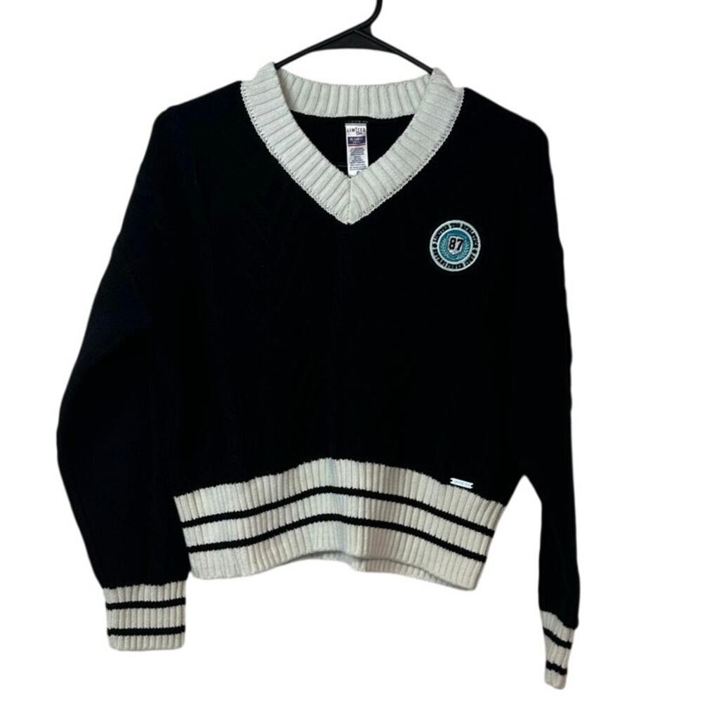 Limited Too Y2K Girls Cable Knit V Neck Sweater Size‎ XL 16/18 Preppy Logo Patch